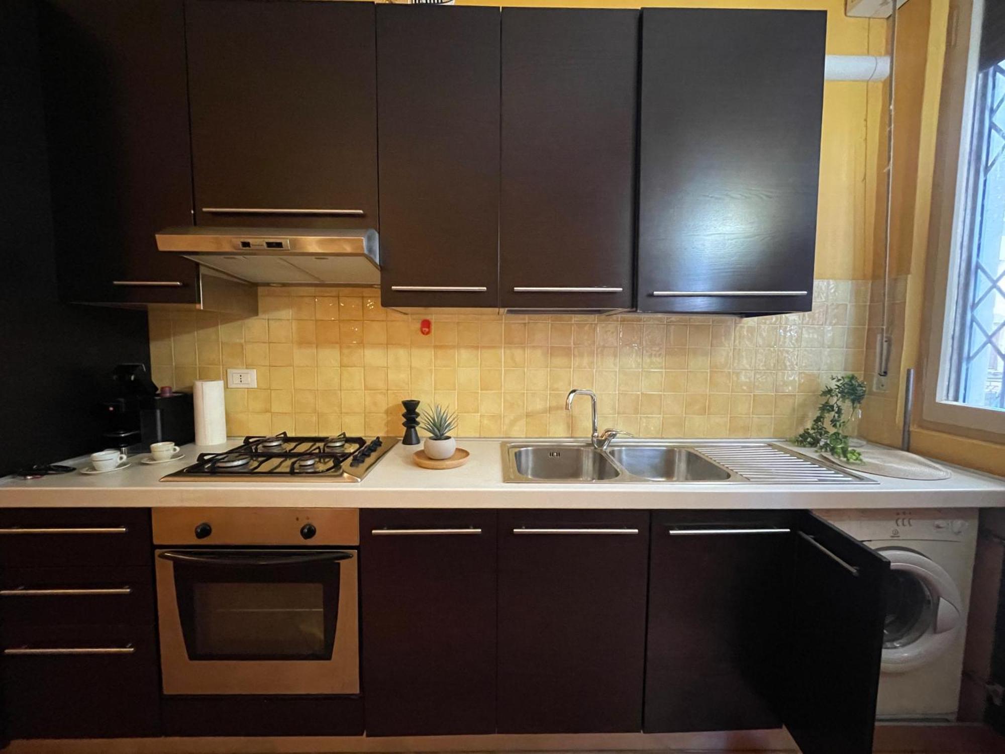 50 Metri Dal Mare - Free Parking E A/C Apartment Pietra Ligure Exterior photo