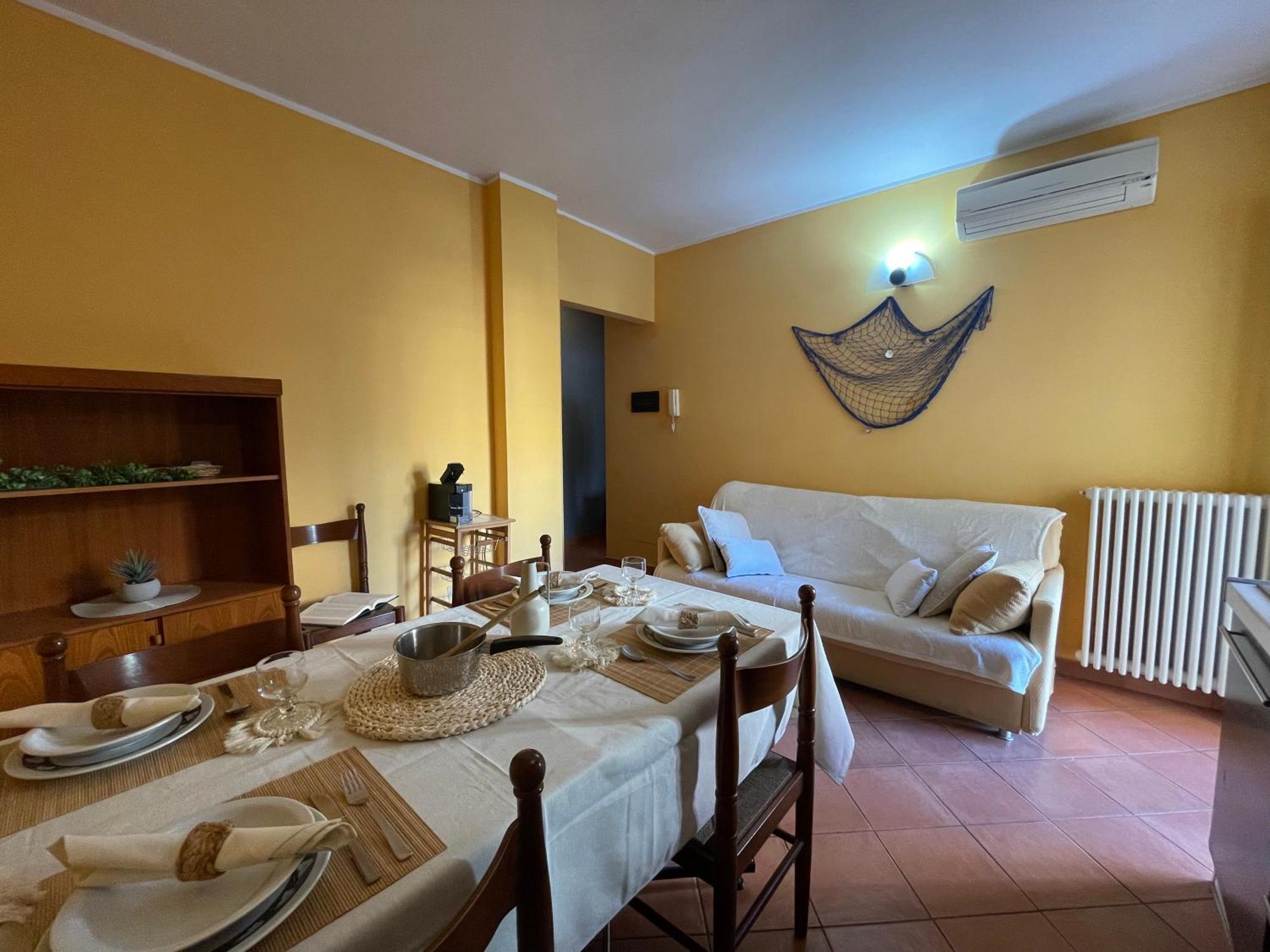 50 Metri Dal Mare - Free Parking E A/C Apartment Pietra Ligure Room photo
